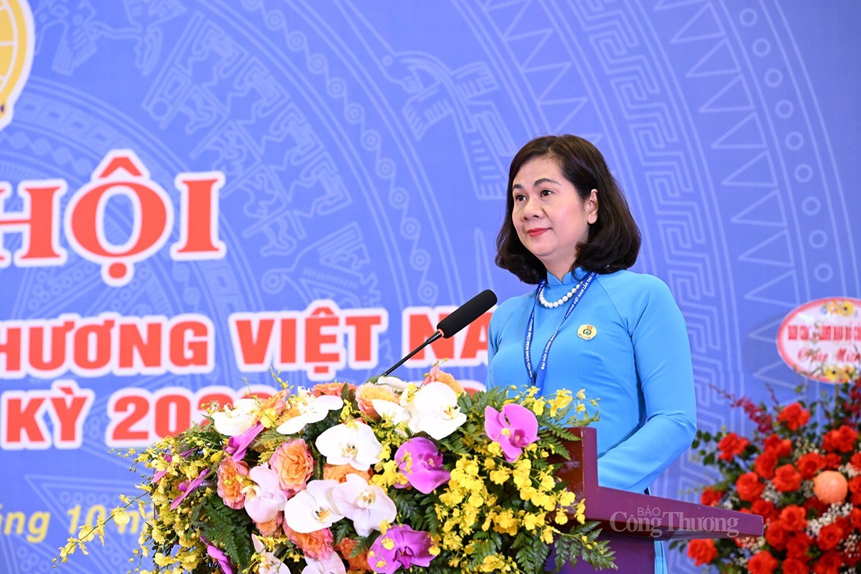 chum-anh-toan-canh-dai-hoi-cong-doan-cong-thuong-viet-nam-lan-thu-iv-nhiem-ky-2023-2028-20231006141204