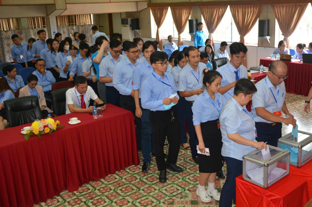 cong-doan-tong-cong-ty-thep-viet-nam---ctcp--chi-dao-thanh-cong-dai-hoi-cong-doan-co-so-nhiem-ky-2025-2030_692667ef73786