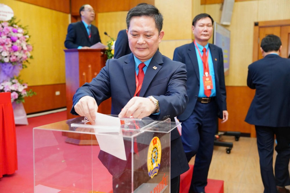 dai-hoi-cong-doan-tct-thep-khoa-vii--doi-moi-manh-me--huong-ve-nguoi-lao-dong-va-phat-trien-ben-vung_69292dfbef833