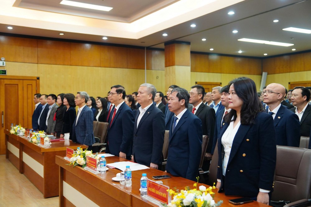 tong-cong-ty-thep-viet-nam-ctcp--nam-2025-but-pha-manh-me--dat-ket-qua-kinh-doanh-tot-nhat-trong-5-nam_6964c9913ad45