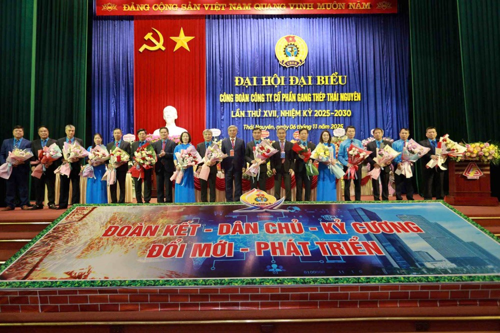 ban-linh-nguoi-lam-thep-tai-tong-cong-ty-thep-viet-nam-ctcp--vnsteel--trong-hanh-trinh-bao-ve-nen-tang-tu-tuong-cua-dang-thoi-ky-moi_6a13bac688e99