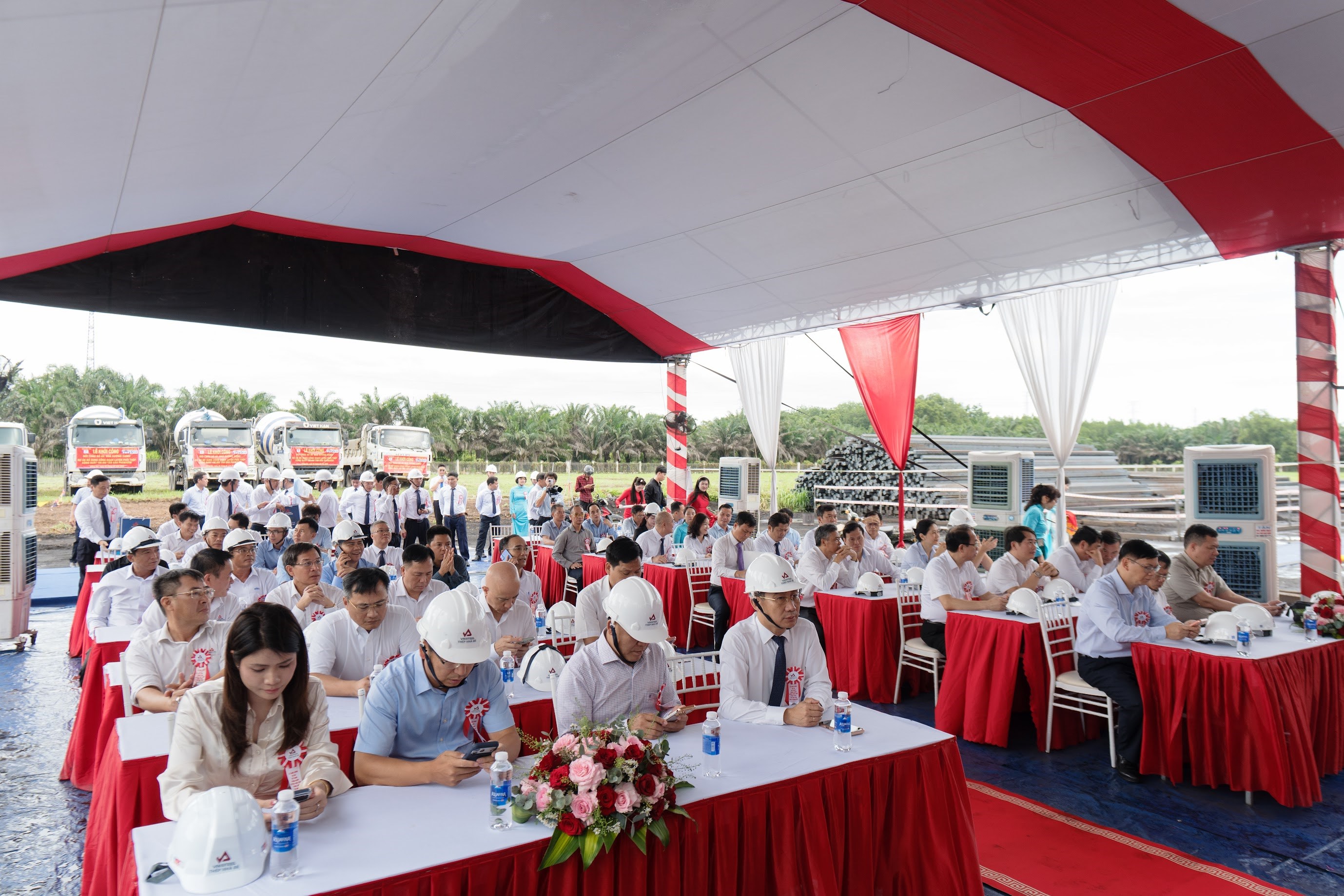 Toàn cảnh_3